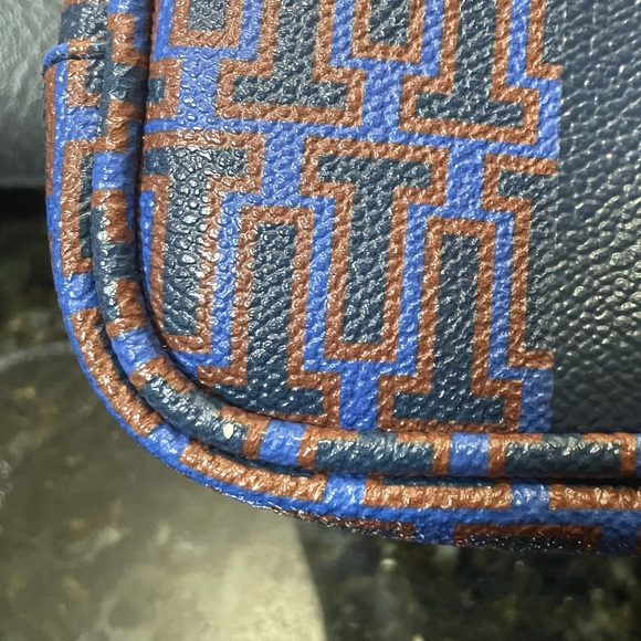 Tory Burch Small Bag - Picture 5 of 6